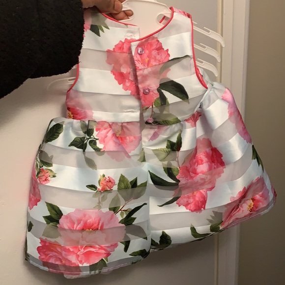 5/$35 Flower Dress - Picture 5 of 5